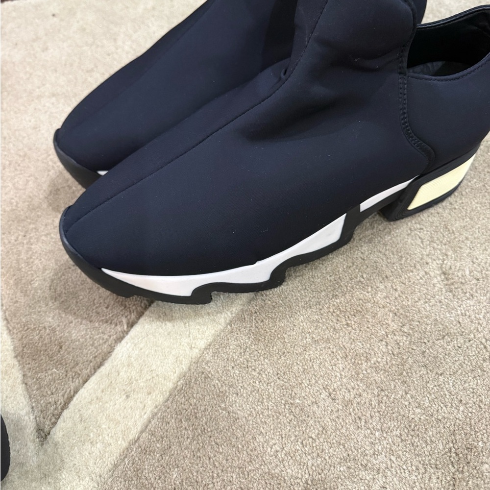 Elegant Women's Black and White Ankle Boots